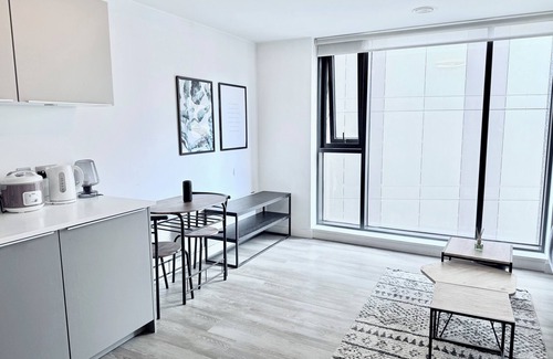 Convention Quarter Apartment | Central Stay at Broad Street