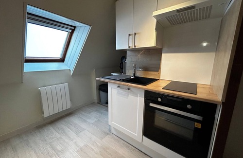 La Roche-Posay Apartment | Central T2 with WIFI and free parking in La Roche-Posay