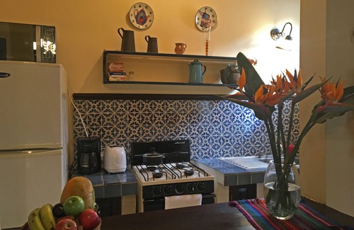 Antigua Guatemala Apartment | Central twin bedroom apartment with kitchen