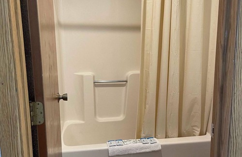 Centralia Hotel | Centralia Inn