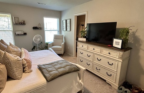 Maumelle House | Centralized home in new neighborhood w/ fenced in yard, covered patio, & more!