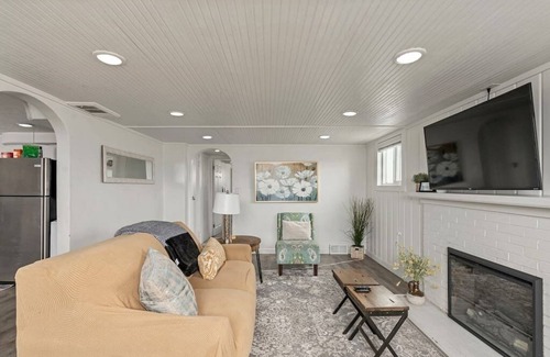 Provo House | CentralLocation, Walking Distance to Restaurants!