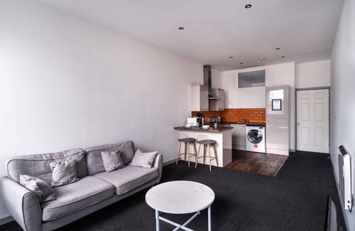 Blackburn Apartment | Centrally Located 1 Bed Blackburn Apartment