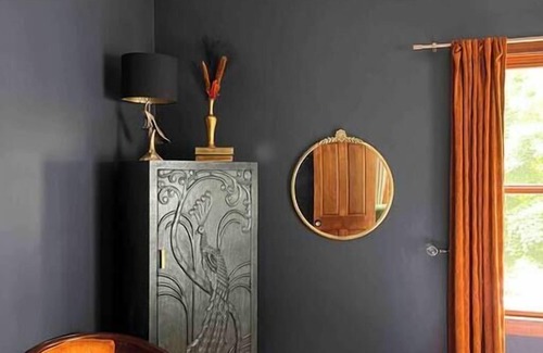 Nevada City Hotel | Centrally located 2 houses- Great for large groups!