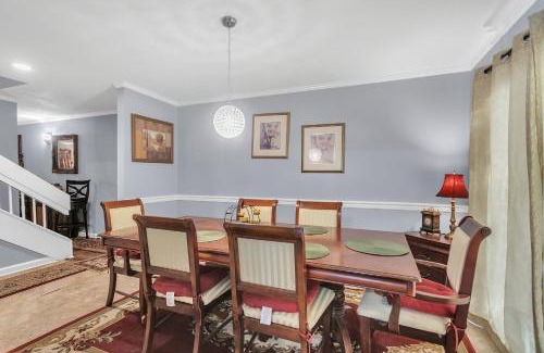 Lithonia Apartment | Centrally Located 4BR Stonecrest Condo condo