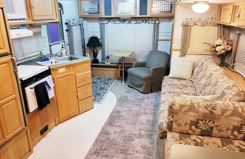 Mesilla Park House | Centrally located Cozy RV with all the essentials in spacious secure gated area!
