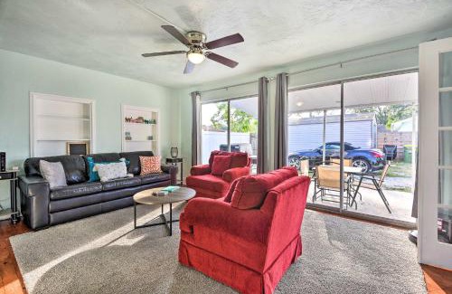 Bellevue Terrace House | Centrally Located Home - 7 Miles to Siesta Key!