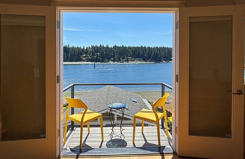 Suquamish House | Centrally located waterfront home with ocean view, home office, grill, fireplace