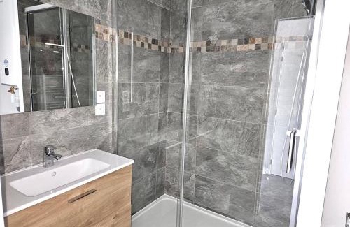 Guilhemery Apartment | Centre ville - Métro B - Parking sup