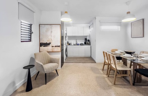 Santurce Villa | Centric Modern Boho Apt For 6 @ San Juan