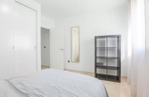 Dos Hermanas Apartment | Centro a todo confort, Atico 2 dormitorios con terraza