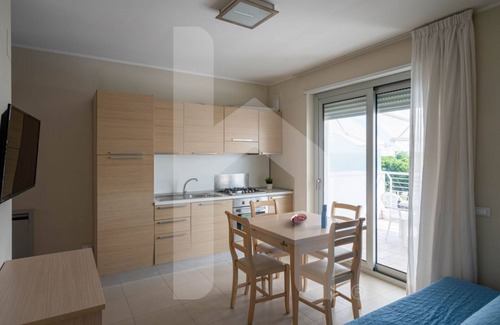 Foggetta Apartment | Cerrano Park B09 - Gauro - Apartment with garden and terrace with seaview