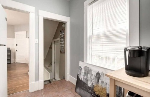 Bankview Apartment | "Ceruleans" 3BR Suite in Calgary