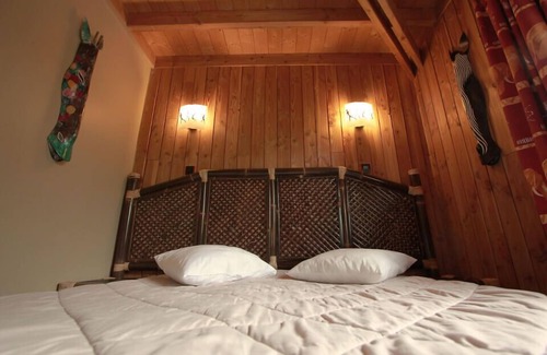 Hermival-les-Vaux Hotel | CERZA SAFARI LODGES