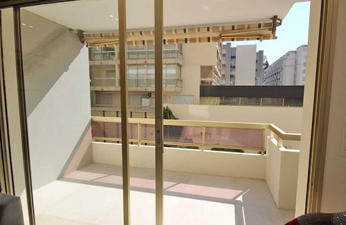 Cannes City Centre Apartment | Ceto - Two Bedroom Apartment, Sleeps 4