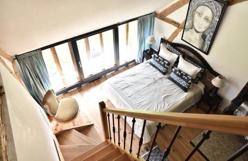 Clermont-les-Fermes Bed & Breakfast | Château de Clermont