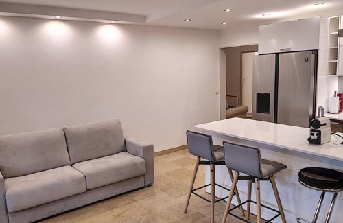 Cap-d'Antibes Apartment | Château de la Pinede Idéal pour un séjour