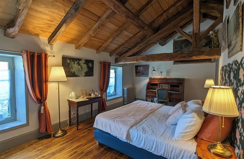 Montbron House | Château de Lavaud