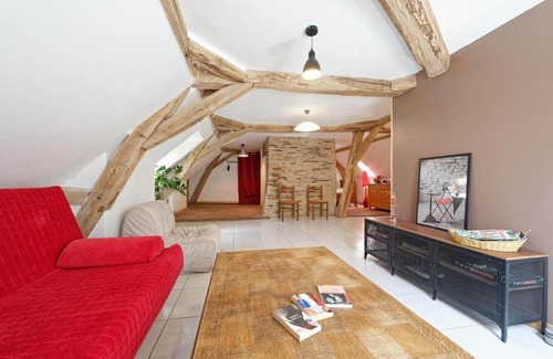 Saint-Forgeot Bed & Breakfast | Château de Millery