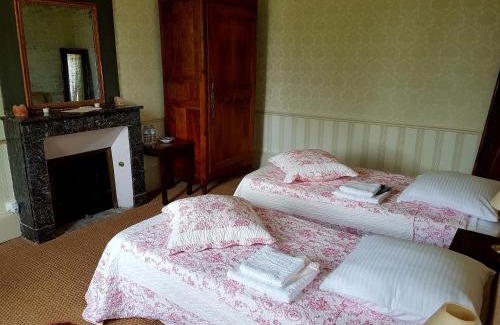 Bazoges-en-Pareds Bed & Breakfast | Château des Noces