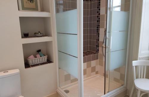 Bazoges-en-Pareds Bed & Breakfast | Château des Noces