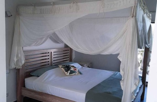 Oyster Pond House | Charming OCEANE studio T1 in guest house with sea view