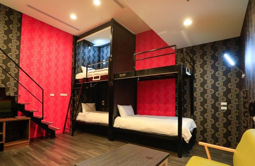 Xinyi Hotel | Ch Place X Hotel