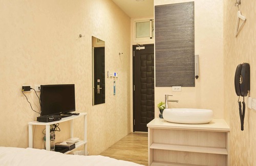 Xinyi Hotel | Ch Place X Hotel