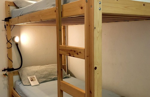 Porto House | Charming apartment with balcony and lake view in quiet area (private parking)