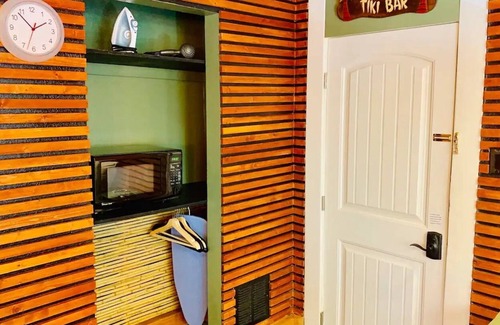 Cortez Hill Apartment | Chadwick 215 · Cute Corner Tiki Style Studio | Central Location