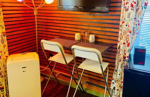 Cortez Hill Apartment | Chadwick 215 · Cute Corner Tiki Style Studio | Central Location