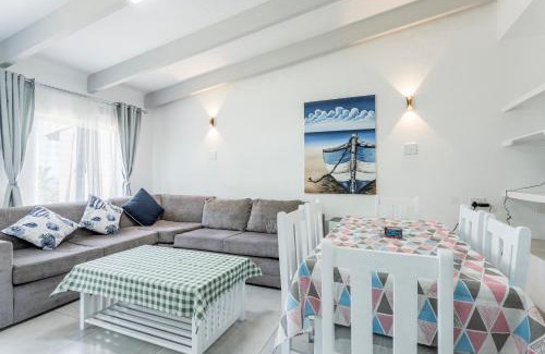Shaka's Rock Ski Chalet | Chakas Rock Chalets 15
