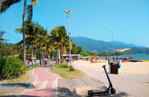 Centro Comercial Ski Chalet | Chalé a 5 minutos da Praia do Perequê