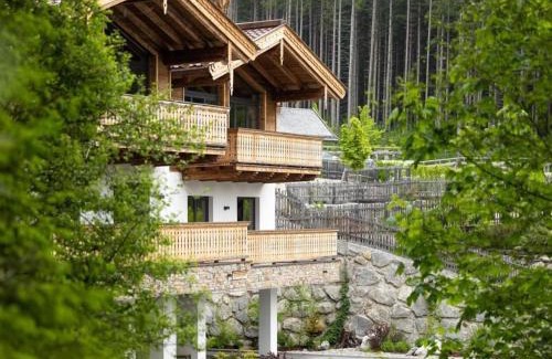 Schonbach Ski Chalet | Chalet near Ski Lift with Garden