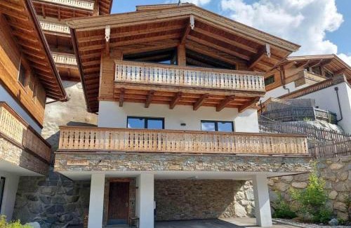 Schonbach Ski Chalet | Chalet near Ski Lift with Garden