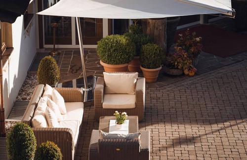 Scheffau am Wilden Kaiser Apartment | Chalets with 2 double bedrooms. BATH /WC, terrace - Chalet Hotel am Leitenhof