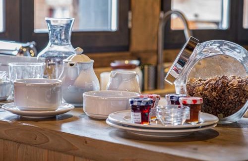 Le Praz Ski Chalet | Chalet élégant à Courchevel Le Praz avec spa, cheminée et services inclus - FR-1-568-35