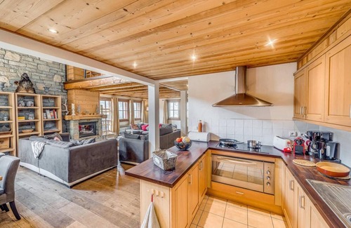 Les Brevieres Ski Chalet | Chalet, 200m from ski slopes, view ski slopes, fitness, sauna, terrace, balcony, fireplace or stove