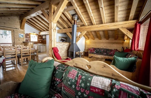 Plagne 1800 Ski Chalet | Chalet, 300m from ski slopes, balcony, tv, 236m², La Plagne