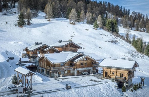 Plagne 1800 Ski Chalet | Chalet, 300m from ski slopes, balcony, tv, 236m², La Plagne