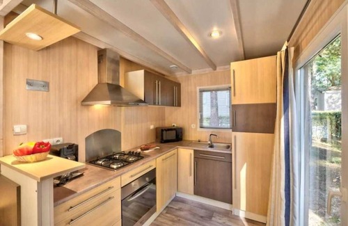 Saint-Hilaire-de-Riez Ski Chalet | Chalet 4 étoiles - Piscine - efbdfd