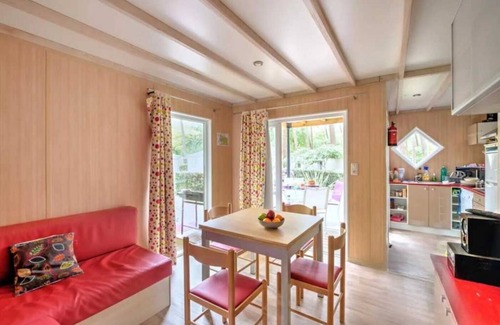 Saint-Hilaire-de-Riez Ski Chalet | Chalet 4 étoiles - Piscine - efbdfd