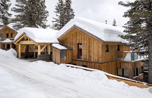 Turracher Hohe Ski Chalet | Chalet #48 with IR-sauna, indoor whirlpool and outdoor whirlpool
