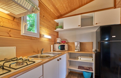 Mens Ski Chalet | Chalet "5 Personnes 303" with Shared Pool & Private Terrace