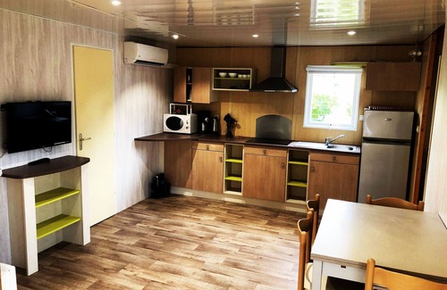 Puget-sur-Argens Ski Chalet | Chalet 6/8 sleeps in Camping Oasis 5