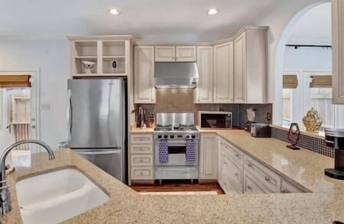 East Midtown House | Chalet at Cooper Young