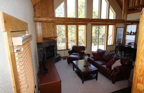 Klamath Falls Ski Chalet | Chalet at Running Y Ranch Resort