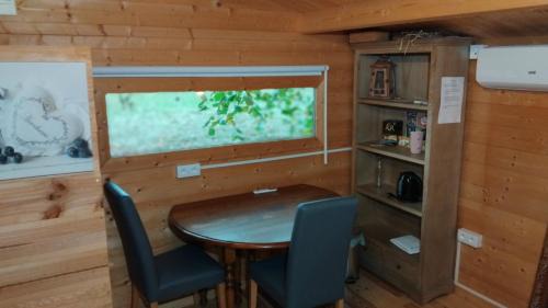 Chavagne Other | Chalet avec salle d'eau