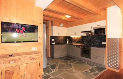 Tux Ski Chalet | Chalet Chalet Alois by Interhome