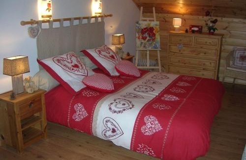 Saint-Nabord House | Chalet chaleureux avec sauna, terrain, terrasse et babyfoot à Saint-Nabord - FR-1-589-255